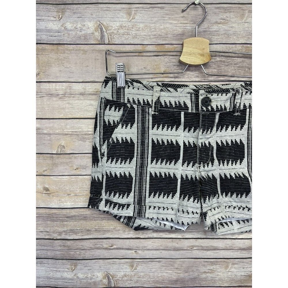 American Eagle Womens 6 Midi Shorts Stretch Boho Southwest Print Gray Tan Flat - Picture 4 of 10